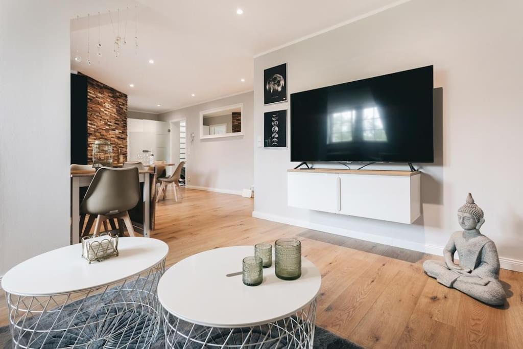 Tip! Toplage In Dresden! Moderne 100 Qm Ferienwohnung Fuer Familien Und Kleine Gruppen Luaran gambar